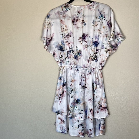 Show me Your Mumu dress medium women’s floral tiered - Picture 5 of 5